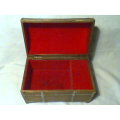 A Vintage Musical Jewellery Box with a Victorian seanary motif on the lid . Good s/hand condition