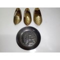 3 Vintage Brass Shoe Ashtrays plus a Pin tray Nordkapp.