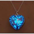 OCEAN BLUE PENDANT AND CHAIN JEWELRY - GLOW IN THE DARK