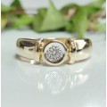 9kt Gold & Diamond Ring #1147