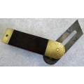 Small Wood & Brass Folding Blade Tool - Length Fully Extended: 17,5cm