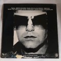 LP, Elton John, Victim Of Love, R: VG+, C: VG, L: The Rocket Record Company.ML4341, Press: RSA