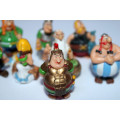 8x Kinder Joy Asterix figures (Read description)