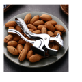 Squirrel type walnut clip