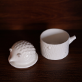 Hedgehog shape coffee cup with lid