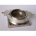 Art Nouveau Style 2 Piece Antique Silver Plate EPNS England Tea Strainer w/Tray c1910-1914 EUC