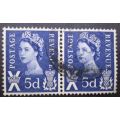 Great Britain Scotland  1968 Queen Elizabeth II - New Color and New Value 5d pair used