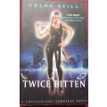 Twice Bitten - Chloe Neill - Softcover - 355 Pages