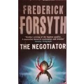 The Negotiator - Frederick Forsyth - Softcover - 509 Pages
