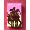 Double Trouble by Shari Low. 1st edition 2003. S/C. 345 pp.