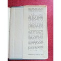Die Koms van die Komeet deur Anna M Louw. Vierde druk 1965. Hardeband met stofomslag. 215 pp.