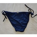 Bright reef navy blue bikini bottoms large