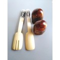 Olive Wood Salt and Pepper Shackers + Salad Servers made of Bone in excellent Condition