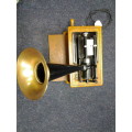 Vintage Edison radio with horn working