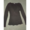 LADIES BLACK KNITTED LONG-SLEEVE TOP SIZE M