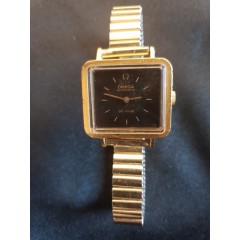 Rare & Collectable Watches - Vintage Seiko Quartz Calendar Watch Gold 7N43- 8A30 With 7N43C Movement Gwo was sold for  on 9 Jul at 14:24 by  Orange Soda in Johannesburg (ID:472350421)