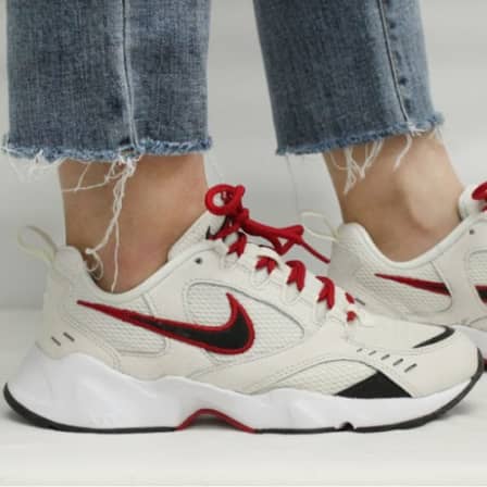 Sneakers - Women's NIKE Air Heights Sail/Phantom/Gym Red/Black CI0603 104 UK 5 (SA 5) was sold for R401.00 on 31 Jul at by Seal The Deal in Johannesburg (ID:477623192)