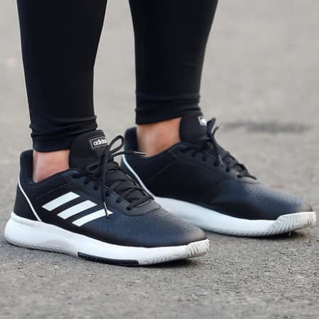 problema personal Pico Sneakers - Original Mens adidas COURTSMASH Core Black/ Grey Two F36717 Size  UK 8 (SA 8) was sold for R375.00 on 9 Sep at 21:31 by Seal The Deal in  Johannesburg (ID:483856980)