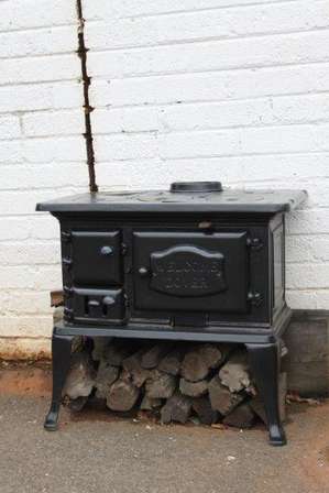 Architectural Antiques - A STUNNING 'WELCOME DOVER' CAST IRON 5 PLATE COAL  / WOOD STOVE - ABSOLUTELY STUNNING!!! was sold for R5,010.00 on 5 Feb at  15:32 by Lifespace in Johannesburg (ID:173286487)