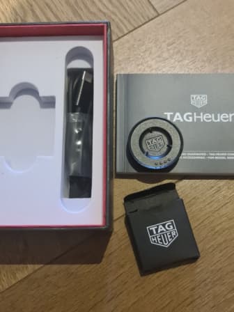 Men's Watches - Tag Heuer Connected Charger ORIGINAL - NEW IN BOX - MODULAR  MOD No: EB0216-V was listed for  on 13 Jun at 23:46 by TecnoTrain in  Balito / Tongaat (ID:517819388)