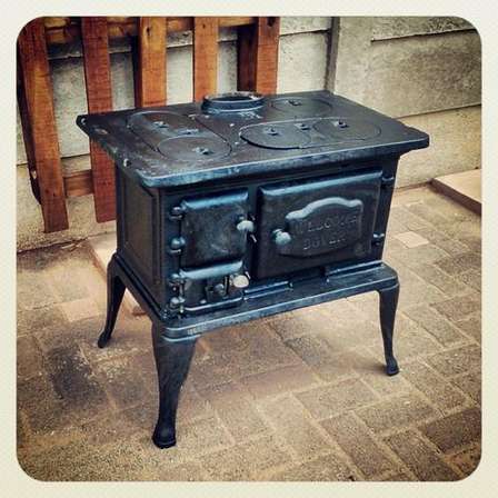 Appliances - Welcome Dover Cast Iron Stove No 6 was sold for R1,800.00 on  19 Mar at 14:31 by BoxTroll in Bloemfontein (ID:138156222)