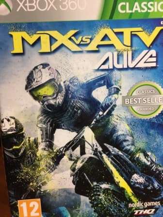 MX vs Tv Alive - xbox 360 - bon état - complet - pal MX vs Tv Alive - xbox 360 - bon état - complet - pal