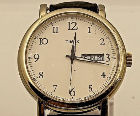 Men's Watches - Pre-owned Vintage TIMEX Indiglo Quartz watch working with  new lithium battery leather strap was listed for  on 19 Dec at 20:16  by kiepersol1 in Johannesburg (ID:540443562)