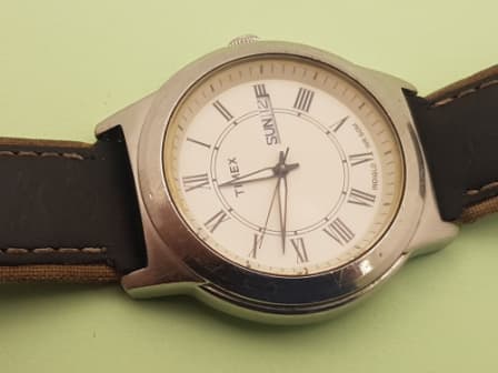 Men's Watches - Pre-owned Mens Timex Indiglo WR50M Quarts watch - Working  -Leather Strap was listed for  on 28 Jul at 14:31 by kiepersol1 in  Johannesburg (ID:563667689)