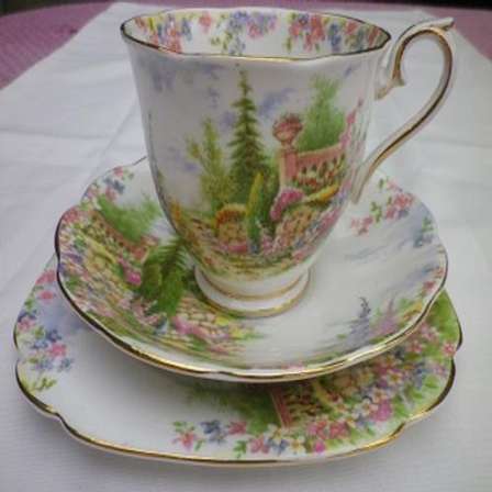 EXQUISITE 1930s ROYAL ALBERT 'KENTISH ROCKERY