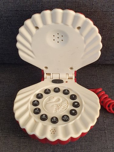 Telephones - Vintage Clam Sea Shell Novelty Phone was listed for R500 ...