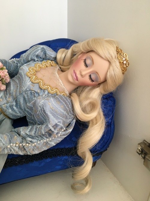 franklin mint sleeping beauty doll