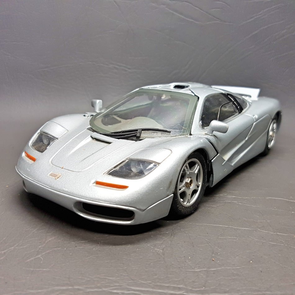 Models - Highly Collectible Original Maisto 1993 Mclaren F1 Scale 1 18 