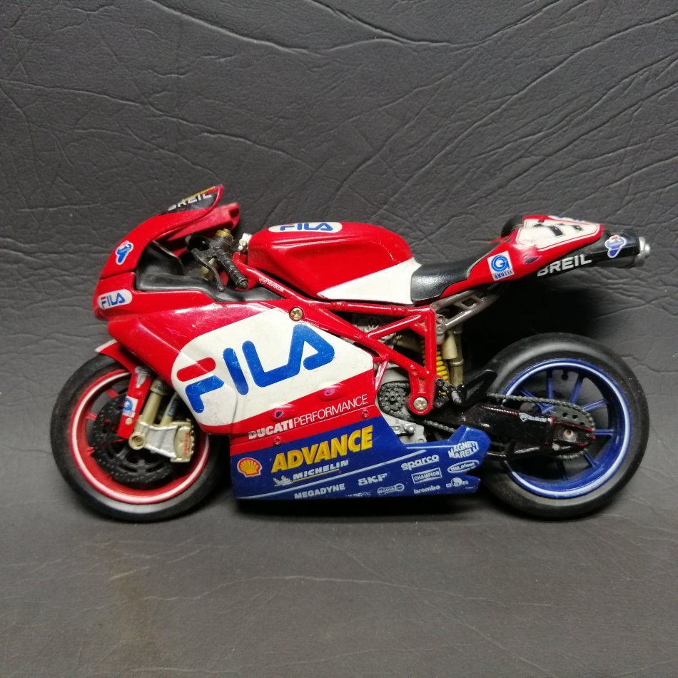 fila ducati