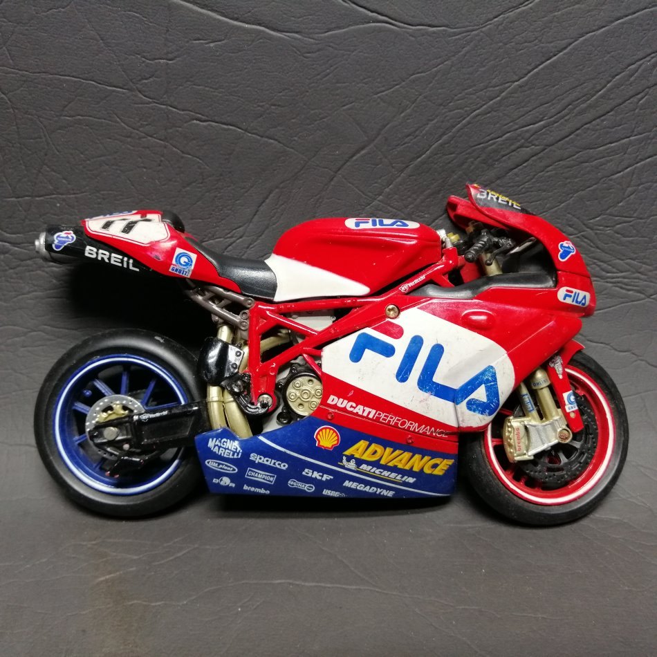 fila ducati