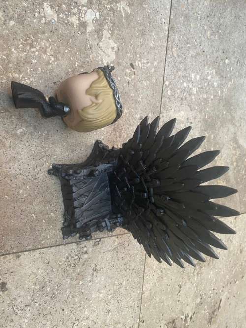 Figurine Funko Pop! Deluxe: Game Of Thrones S10 - Night King (Assis sur le trône) - Jeux vidéo