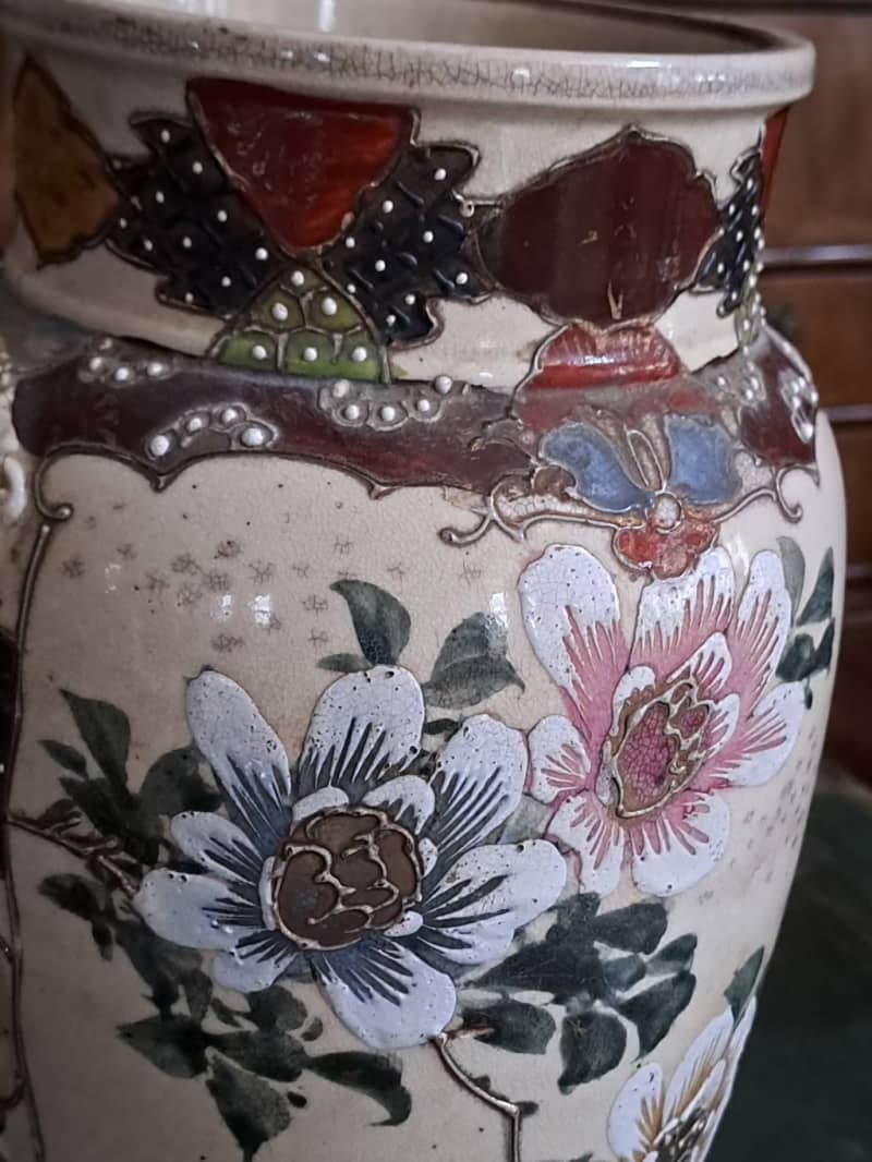 Early 20th C Japanese 29cm hand painted Satsuma marriage vase beautiful