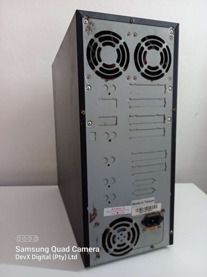 DVD Drives & Writers Retail R10,000.00 8 Bay UReach DVD/CD