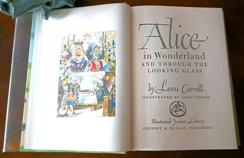 Children's Classics - CARROLL, Lewis - Alice in Wonderland and Through the Looking Glass ...