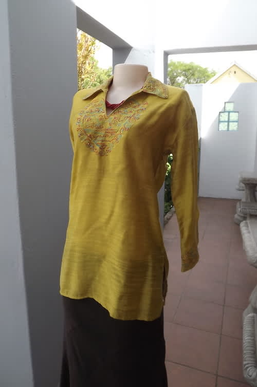 Ethnic gold colour rayon/polyester long sleeve embellised top size 34/10 from India.As new