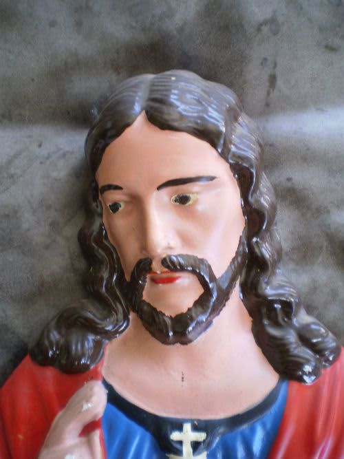 Collectable 1950s Face Of Jesus Bleeding Heart Plaster Of Paris Wall Plaque 25cm height x 20cm width