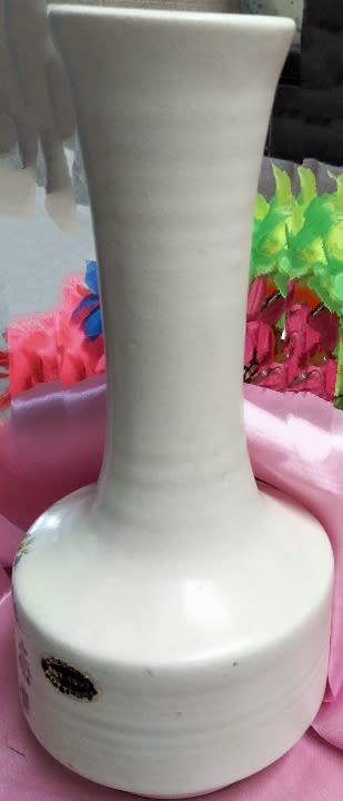 VASE- 23cm*Crescent Pottery Blush Trumpet Rose Floral  Garland LOOK At All My BUY NOW* NO WAITING