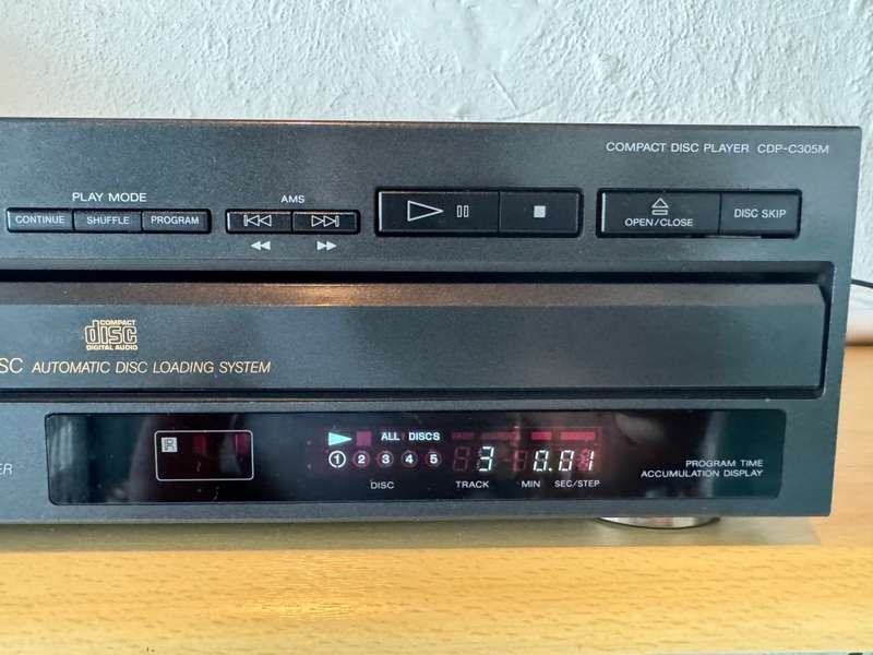 CD & Cassette Players SONY CD SHUTTLE PLAYER !!! BARGAIN !!!! was