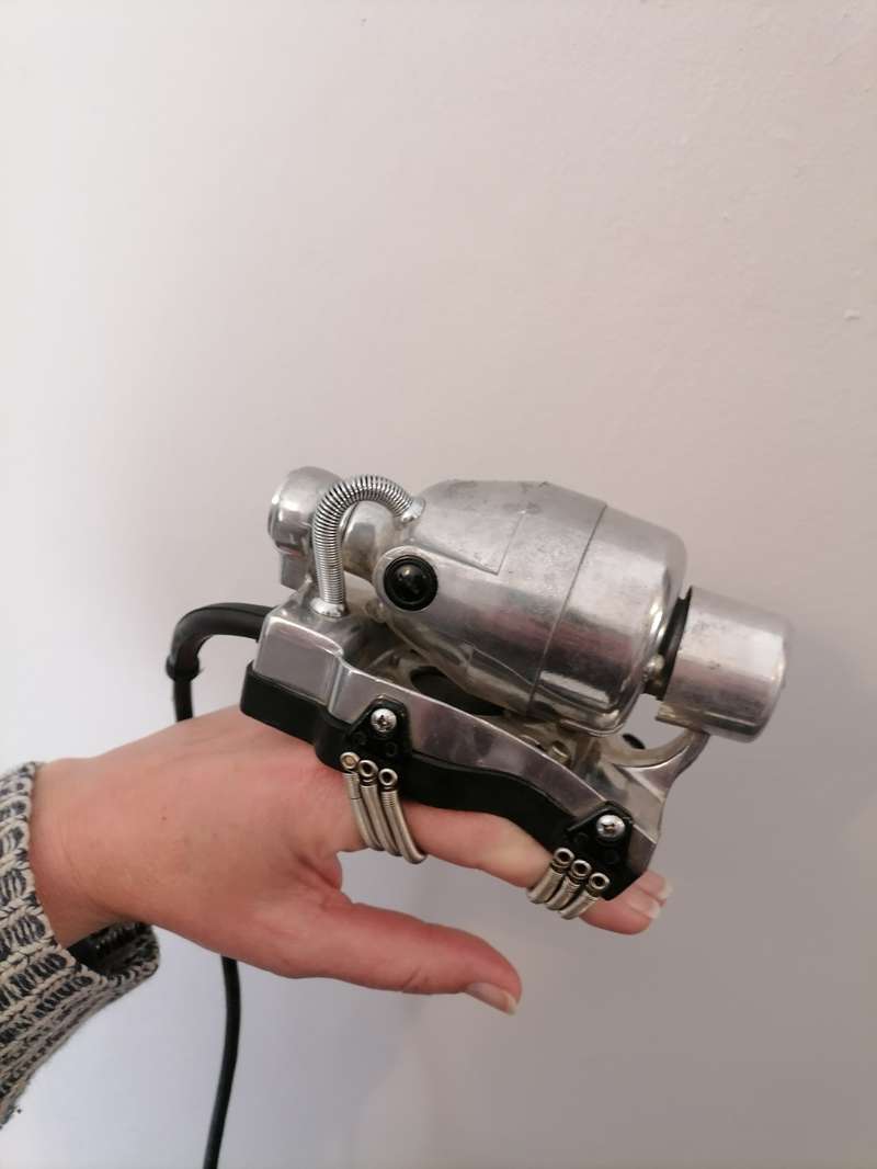 Electronic Muscle Stimulators 1960`s THRIVE PROFESSIONAL MASSAGER