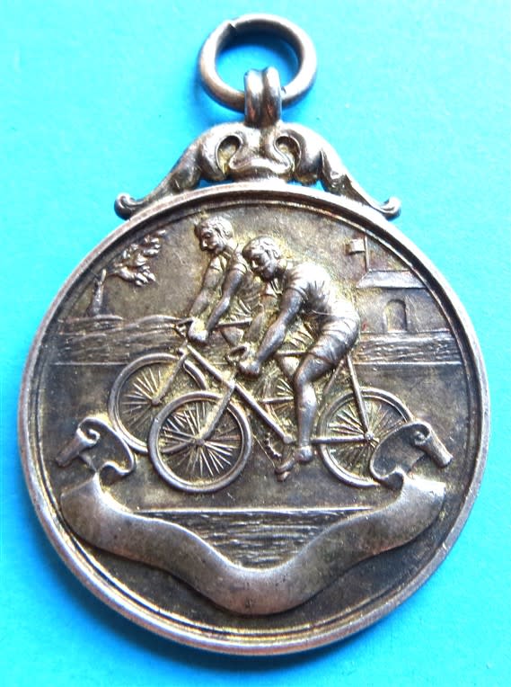 1910 Cycling medal - Hallmarked Silver 12gr