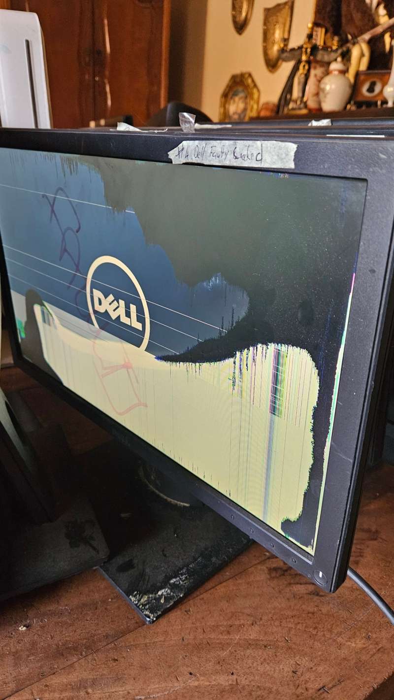 Massive Monitor Monitors - Huge Lot of Monitors for sale in Johannesburg (ID:622113959)