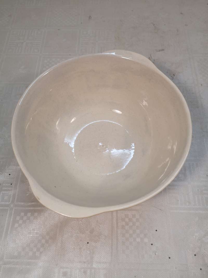 Bowls & Dishes Vintage Eezy Whip Mixing Bowl No 1 was sold for 320.00 on 12 Jun at 2216 by