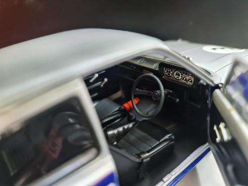 Minichamps 1:18 Ford Escort II RS 1800 #32 Gagnant DRM Nürburgring 1976