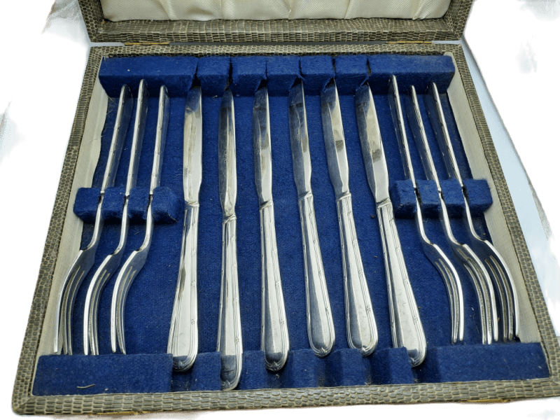 12pc Vintage Yeoman Plate E.P.N.S Desert Fork and Knife set -Boxed