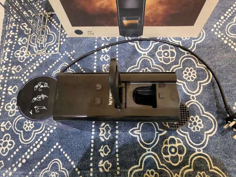 Espresso & Coffee Machines Nespresso Essenza Mini Coffee Machine