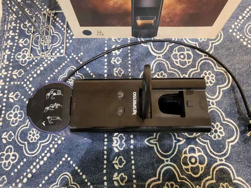 Espresso & Coffee Machines Nespresso Essenza Mini Coffee Machine